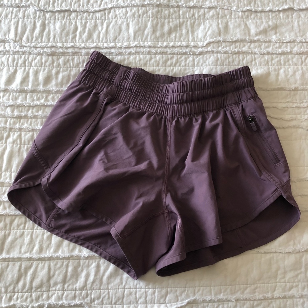 Lululemon Tracker Short V 4”